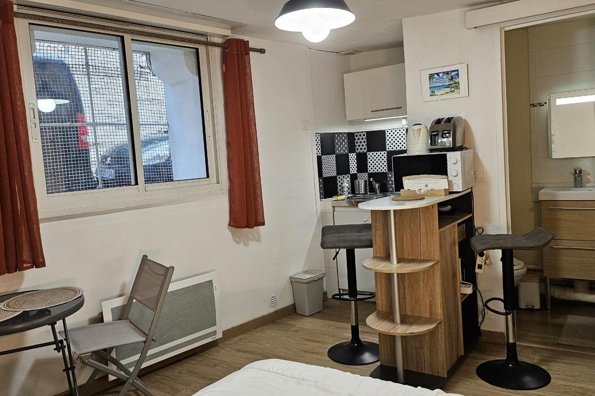 Studio Near The City Center Montpellier Exteriör bild